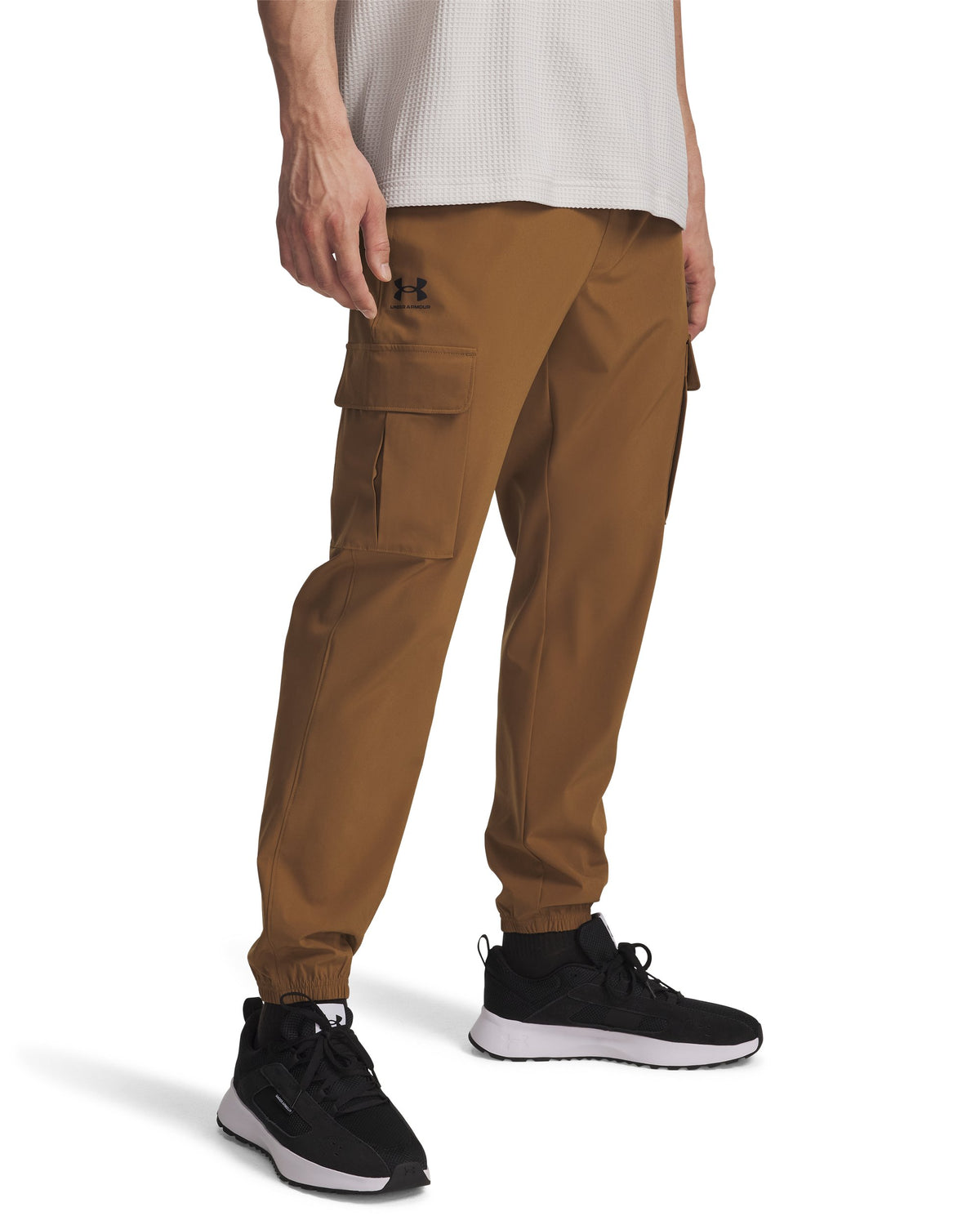 UA Vibe Woven Cargo Pants - חום בהיר / שחור - 498
