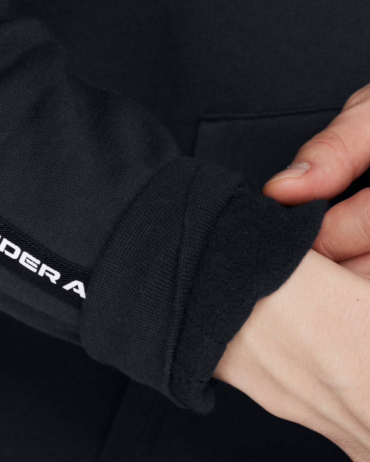 UA Icon Fleece HD Taping - Black / White - 001