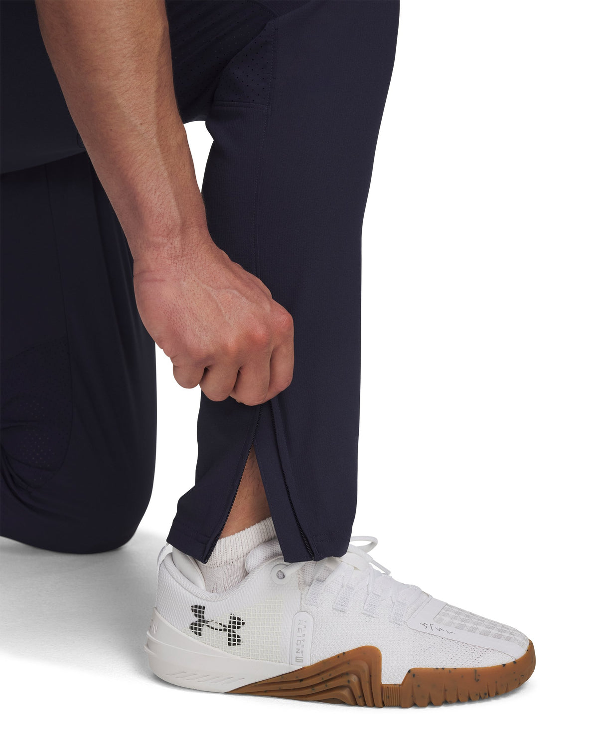 Vanish Woven Tapered Pants - Midnight Navy / Mod Gray - 410