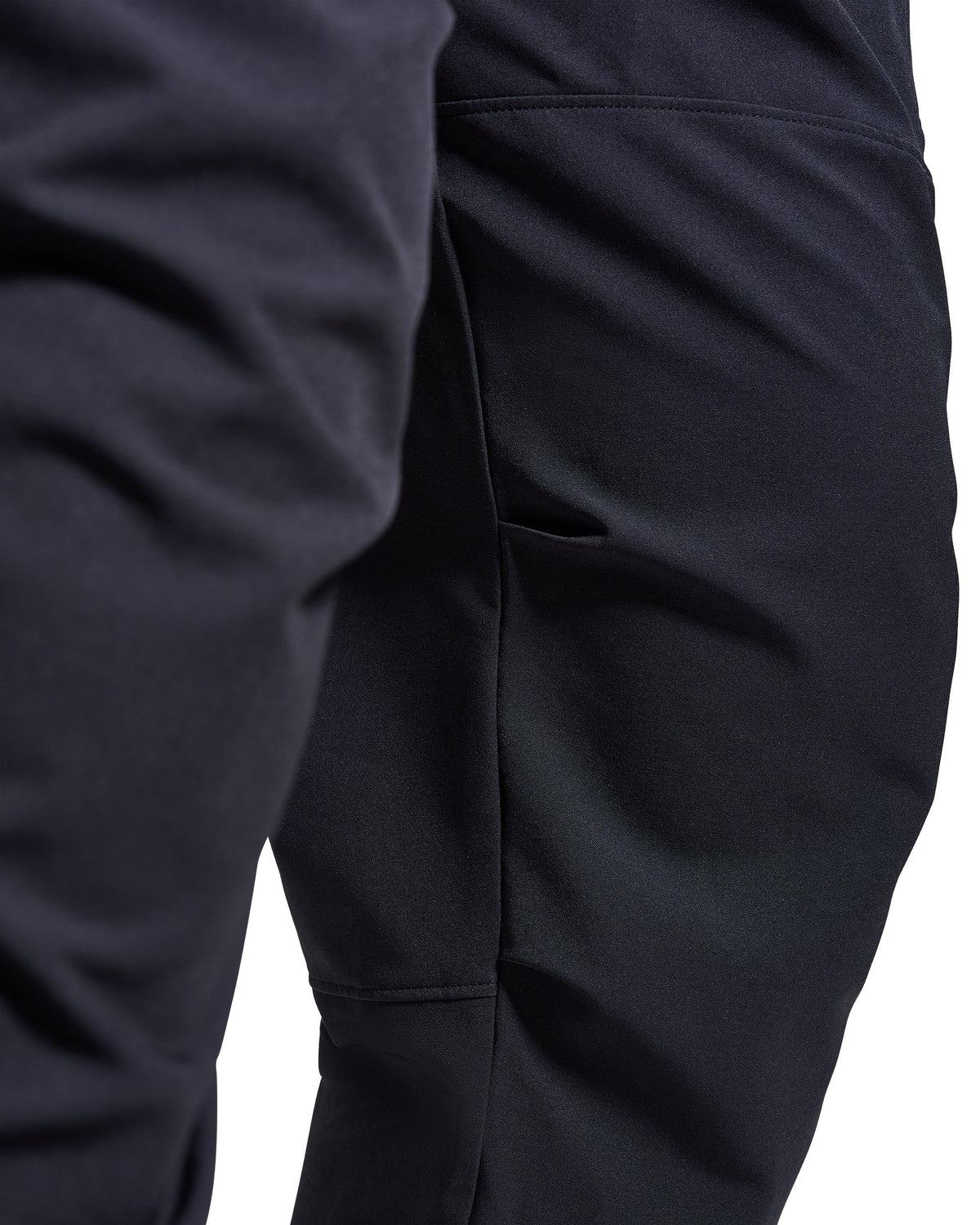 UA Unstoppable Cargo Pant - שחור / כסף - 004