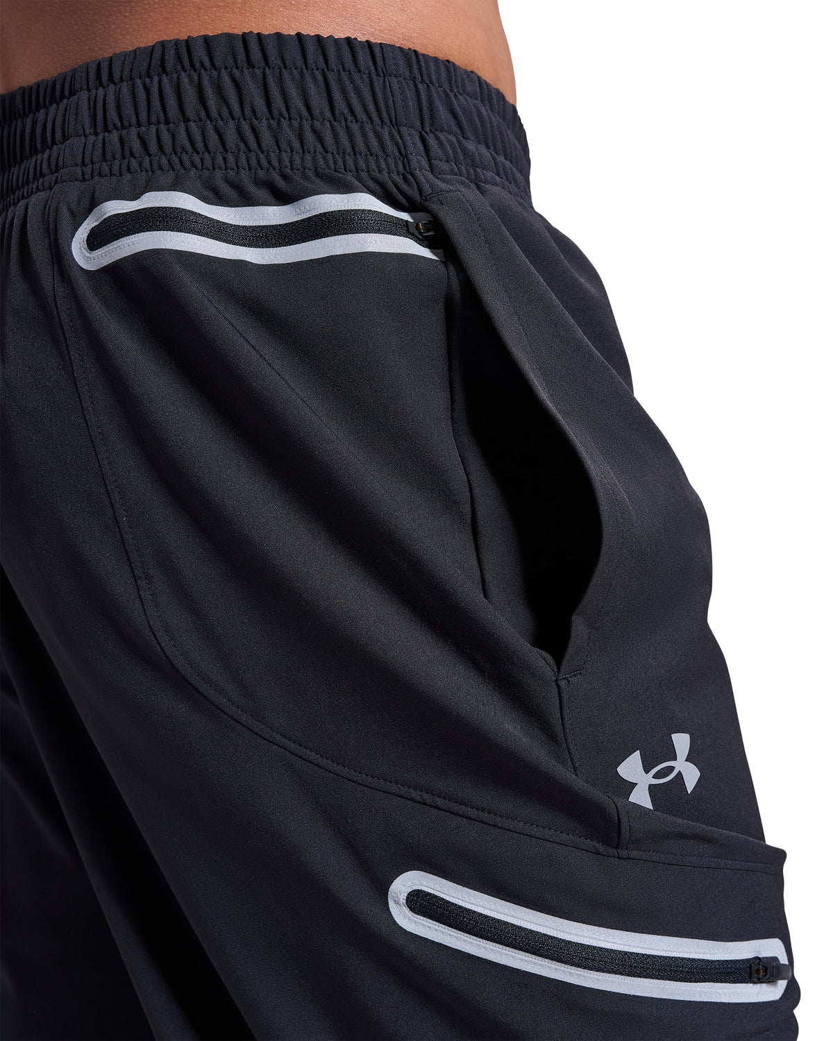 UA Unstoppable Cargo Pant - שחור / כסף - 004