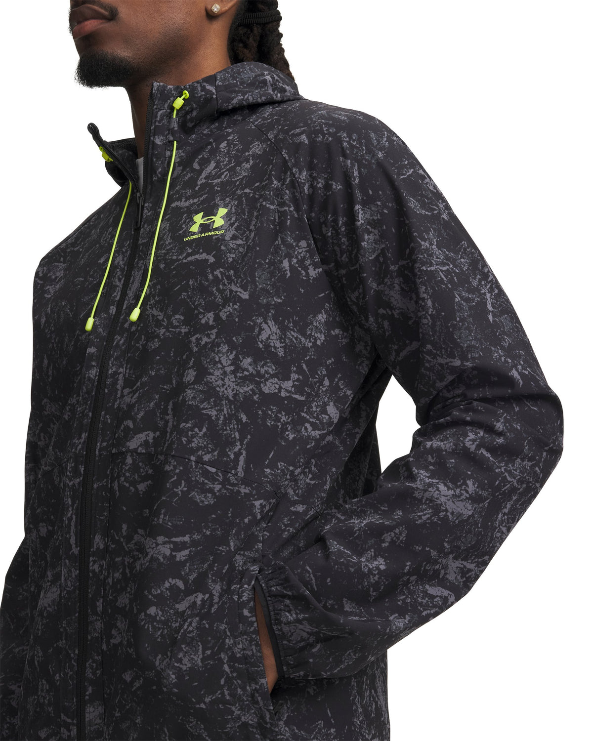 UA Vibe Woven Jacket - Black / Green Citrine - 008